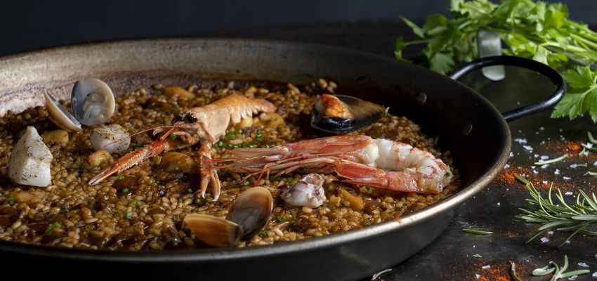 Arròs de peix i marisc de la fogonera